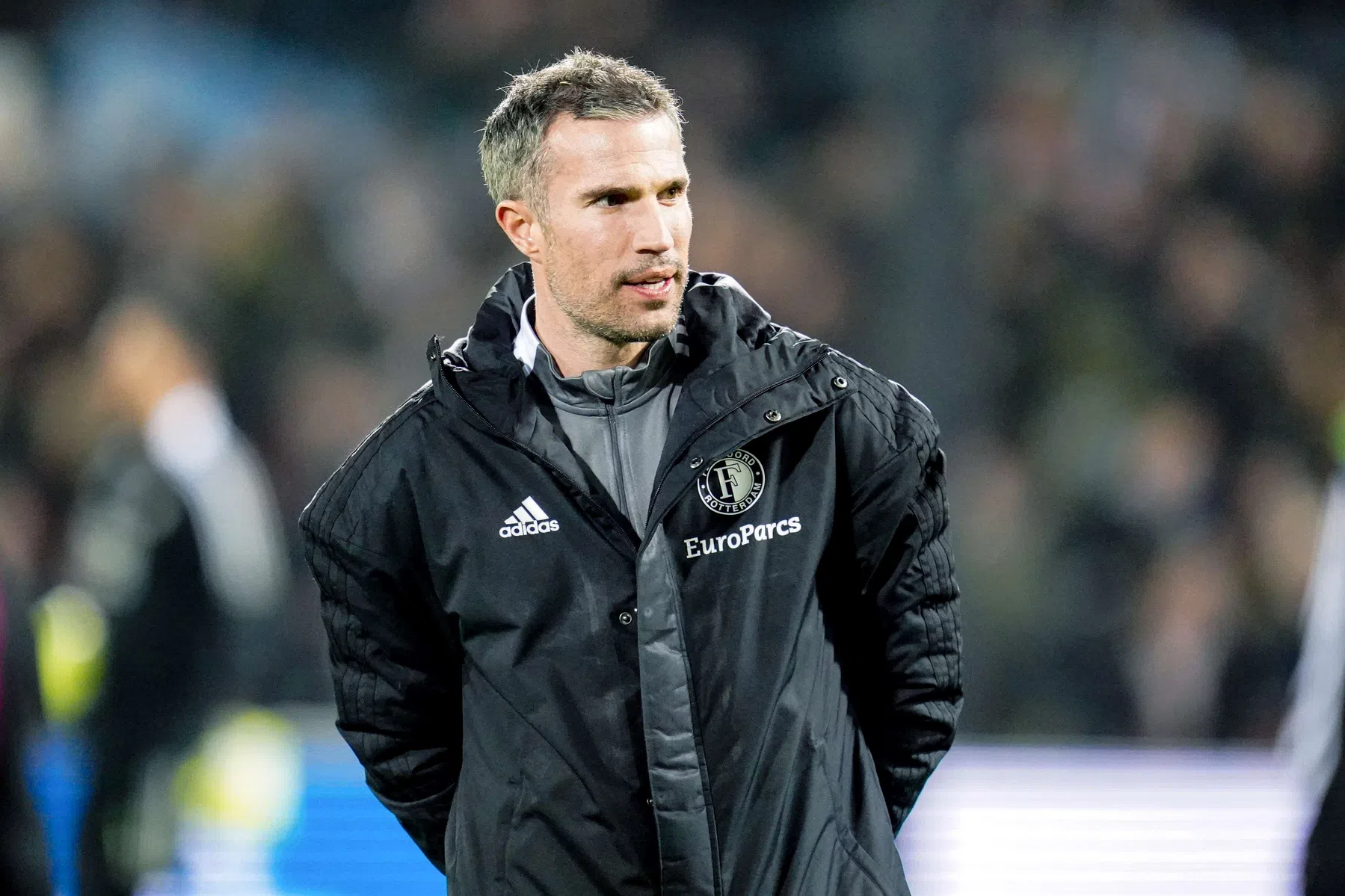 'Om een toptrainer te worden moet Van Persie weg bij Feyenoord'