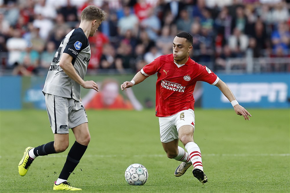 Twijfels over langer verblijf Dest bij PSV: 'De Eredivisie is een speeltuin'