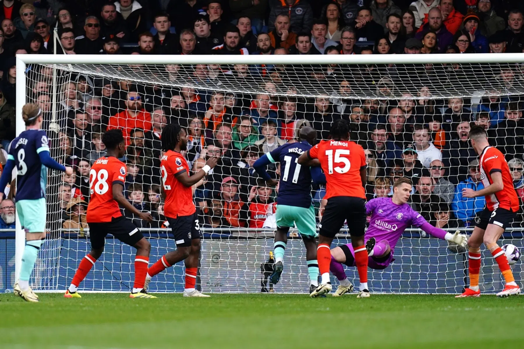 Goal van Hamer kan naderend onheil voor Sheffield niet voorkomen