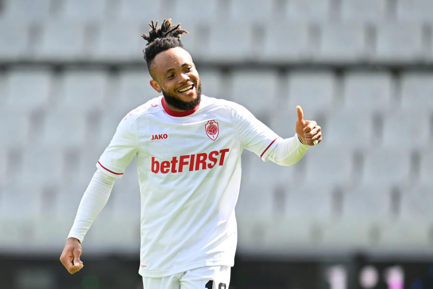 Van Bommel boekt eindelijk eerste zege met Antwerp in kampioenspoule