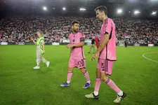 Thumbnail for article: Wederom ontketende Messi helpt Busquets aan heel bijzondere goal