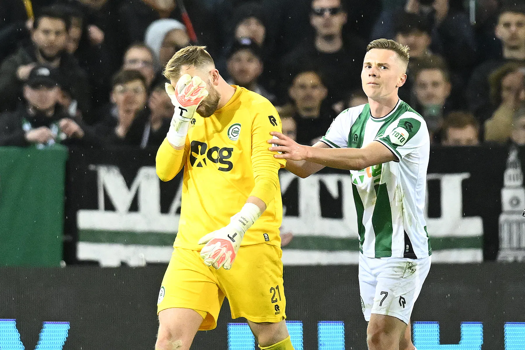 Veelbesproken rode kaart Jurjus geseponeerd: doelman mist topper niet