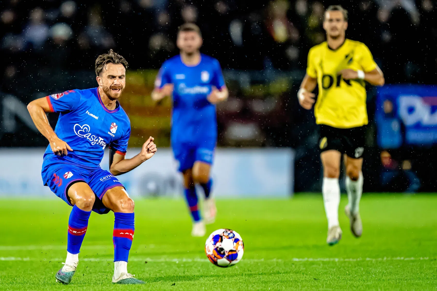 Basisspeler FC Emmen (29) stopt ermee: 'Plezier in voetbal verloren'