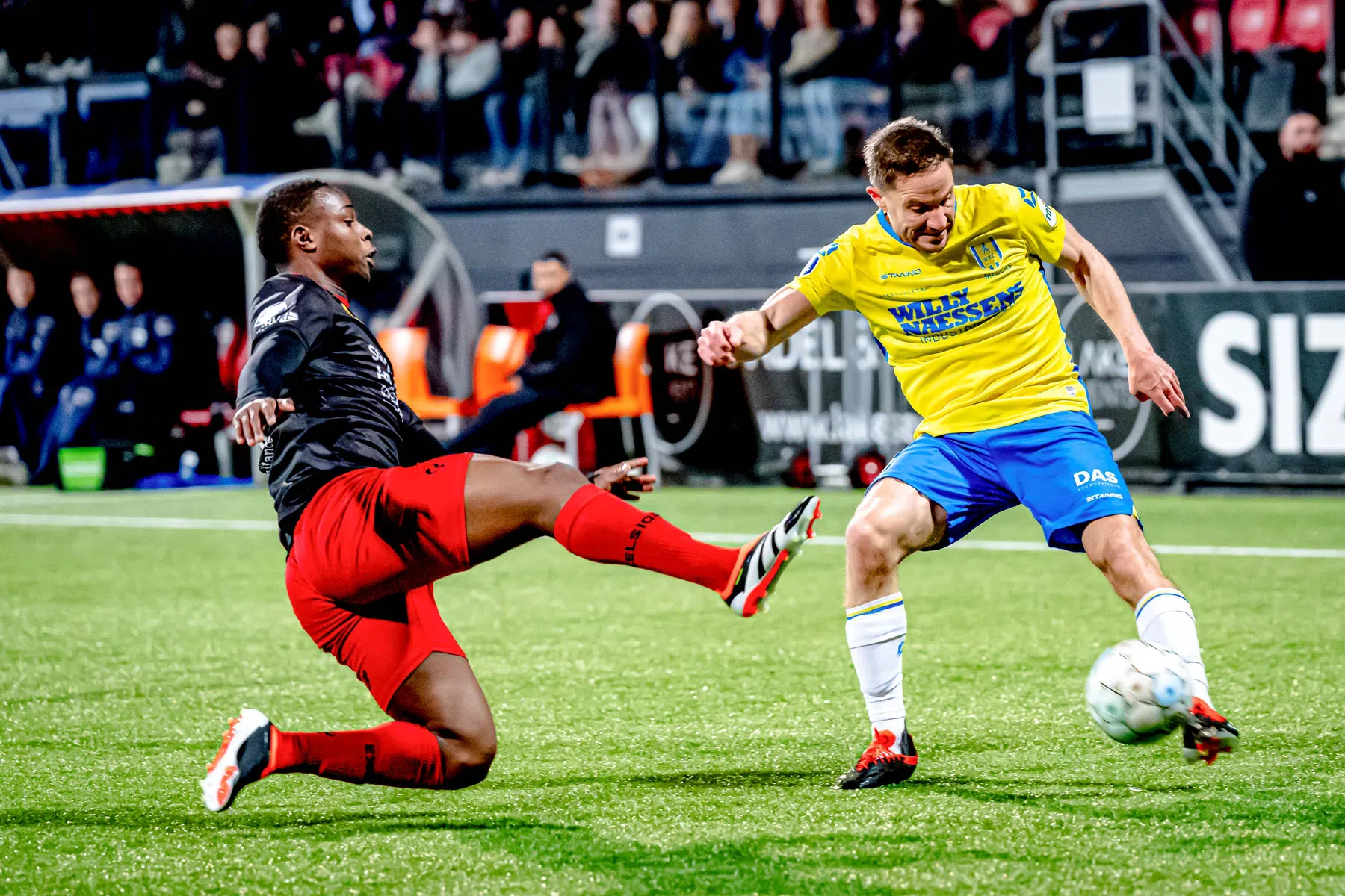 Volop spanning in race naar veilige haven