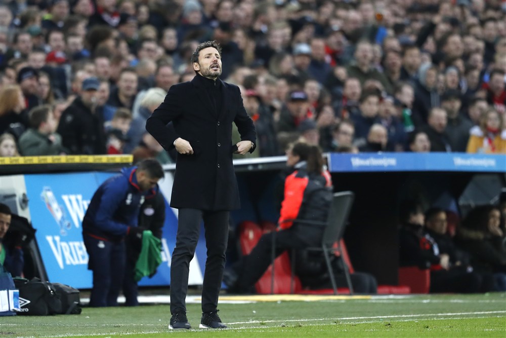 Rondje Eredivisie: 'Van Bommel bij Feyenoord is een prikkelende gedachte'