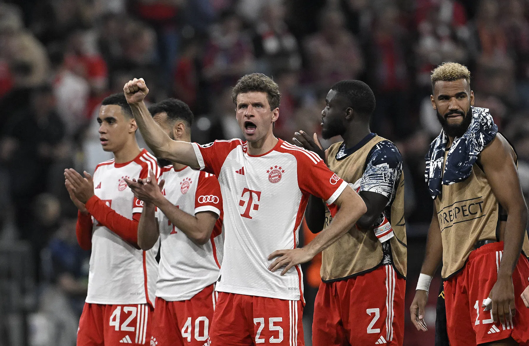 Jubilerende Müller baalt van gelijkspel tegen Real Madrid