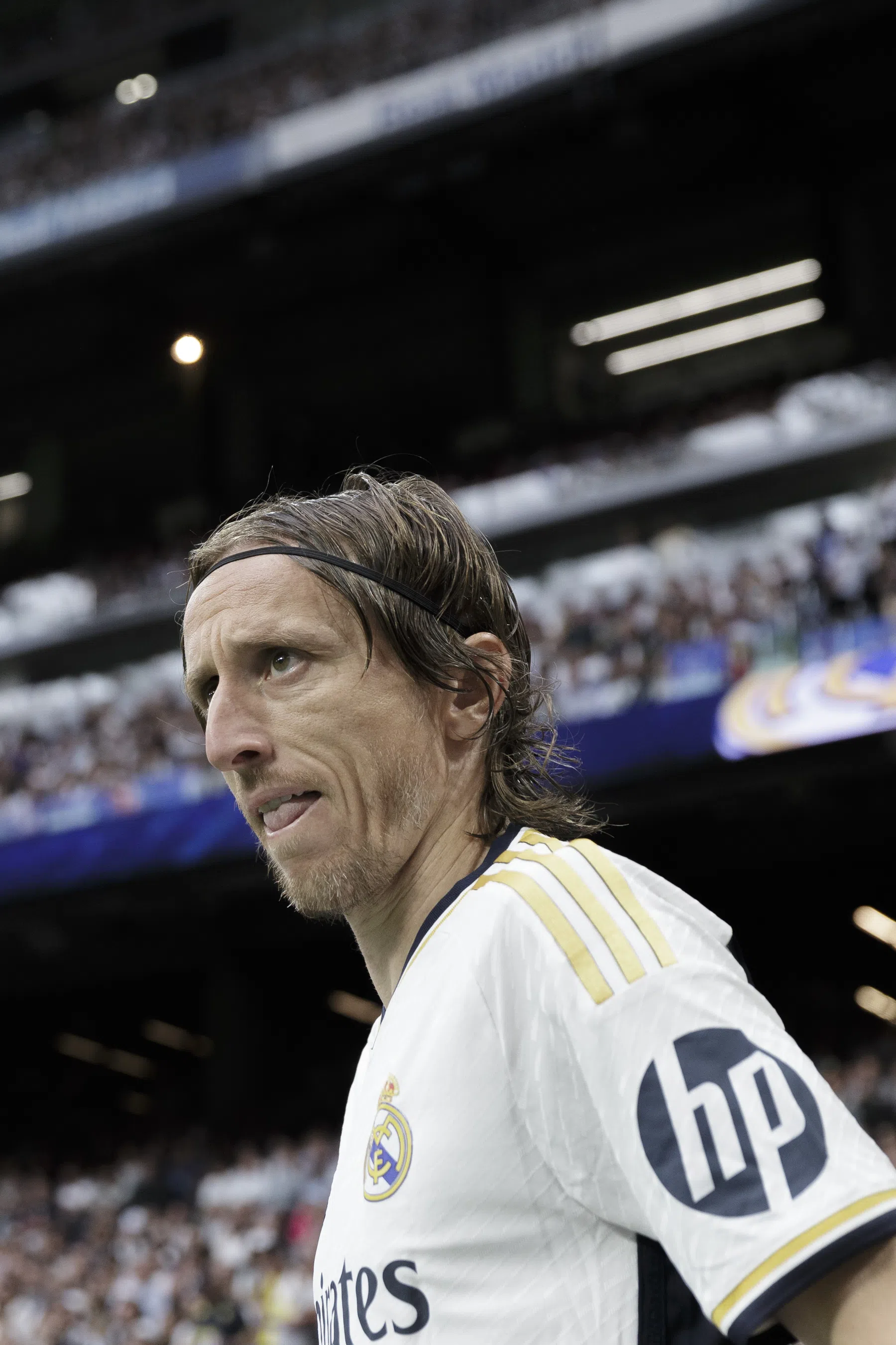 Modric schrijft geschiedenis op feestavond in Bernabéu