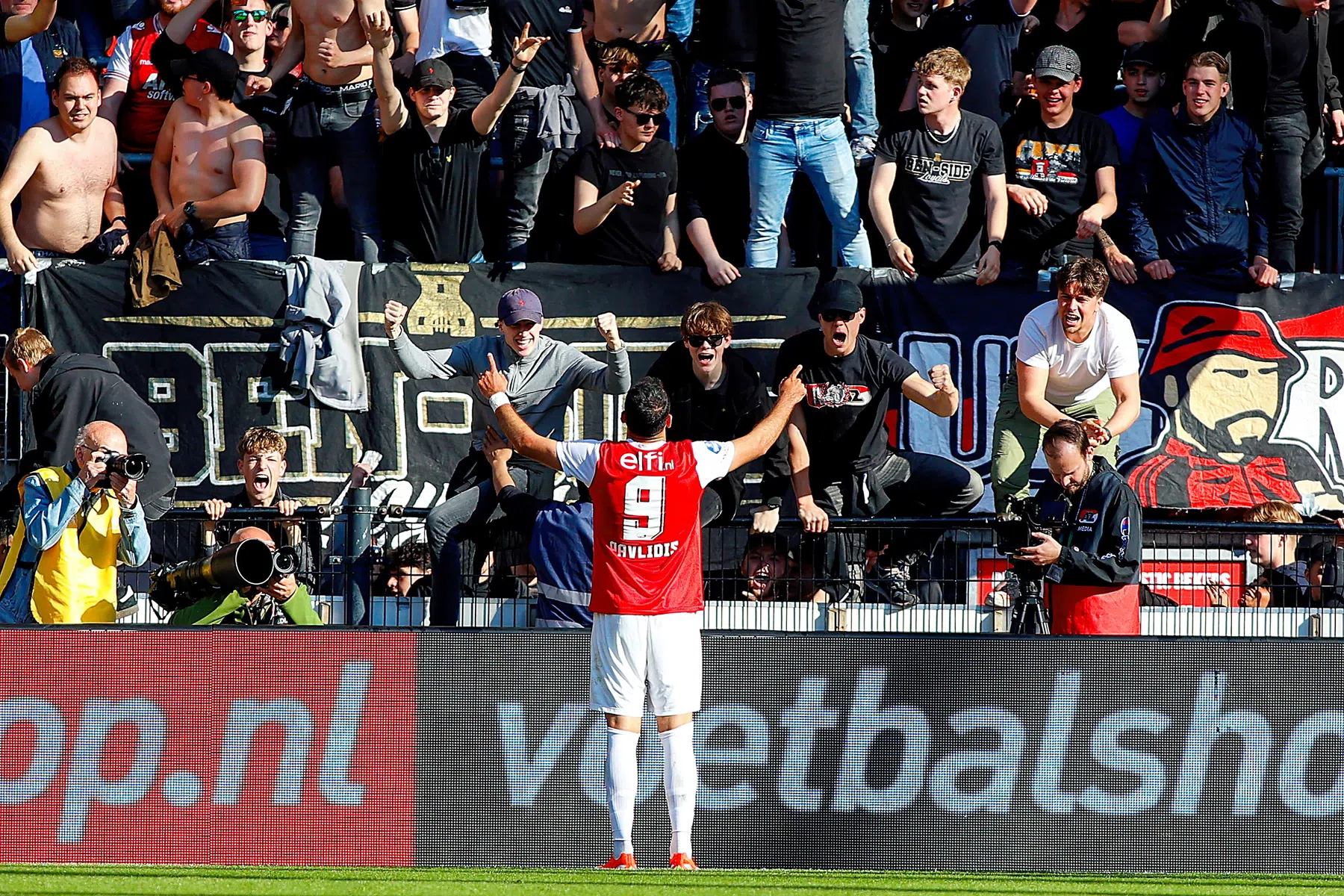 Perez ziet geen versterkingen voor PSV en Feyenoord: 'Ook Pavlidis niet'