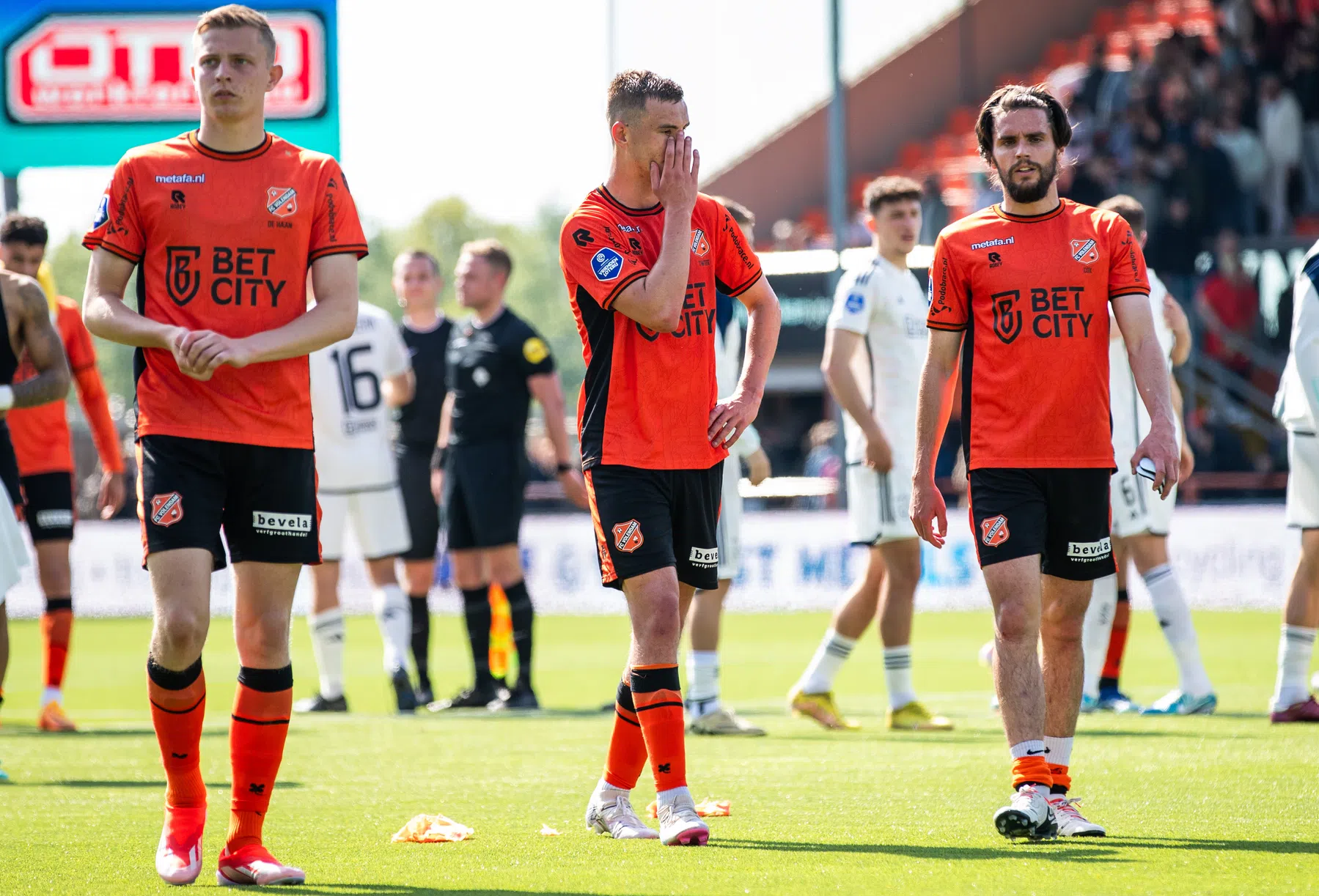 Verdriet en berusting vechten om voorrang in Volendam