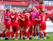 Thumbnail for article: FC Twente is kampioensstress nu wel de baas en verovert negende landstitel