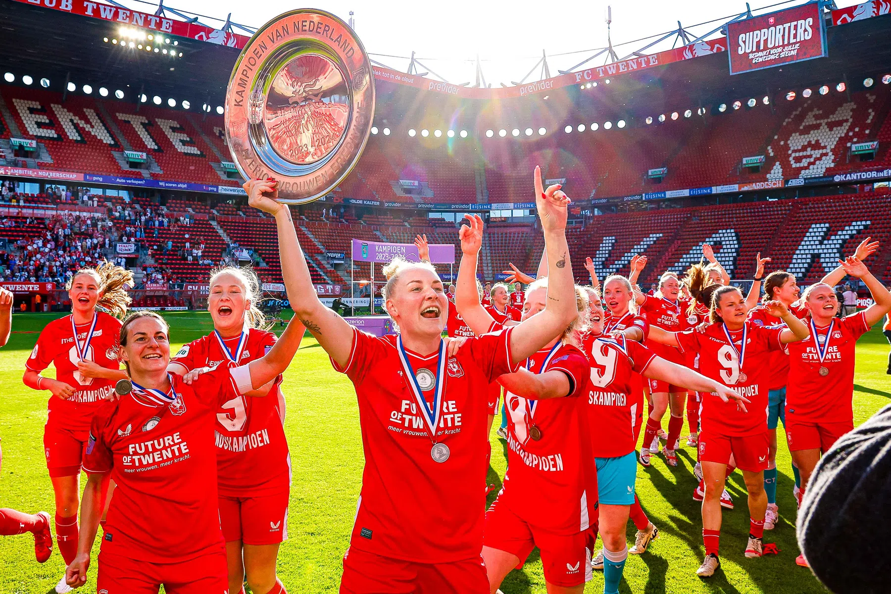 Alles komt eruit: vrouwen FC Twente nemen wraak