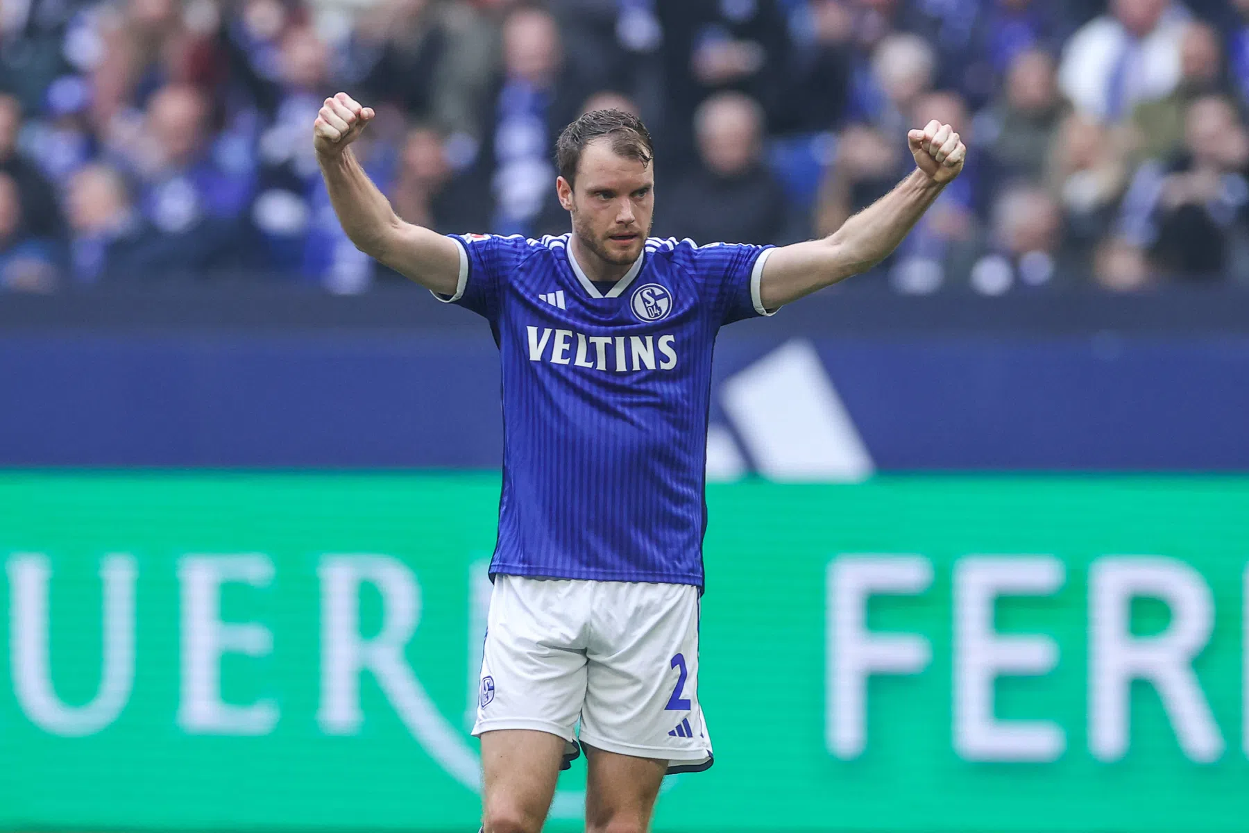 Schalke zwaait tweetal Nederlanders met aflopende contracten uit