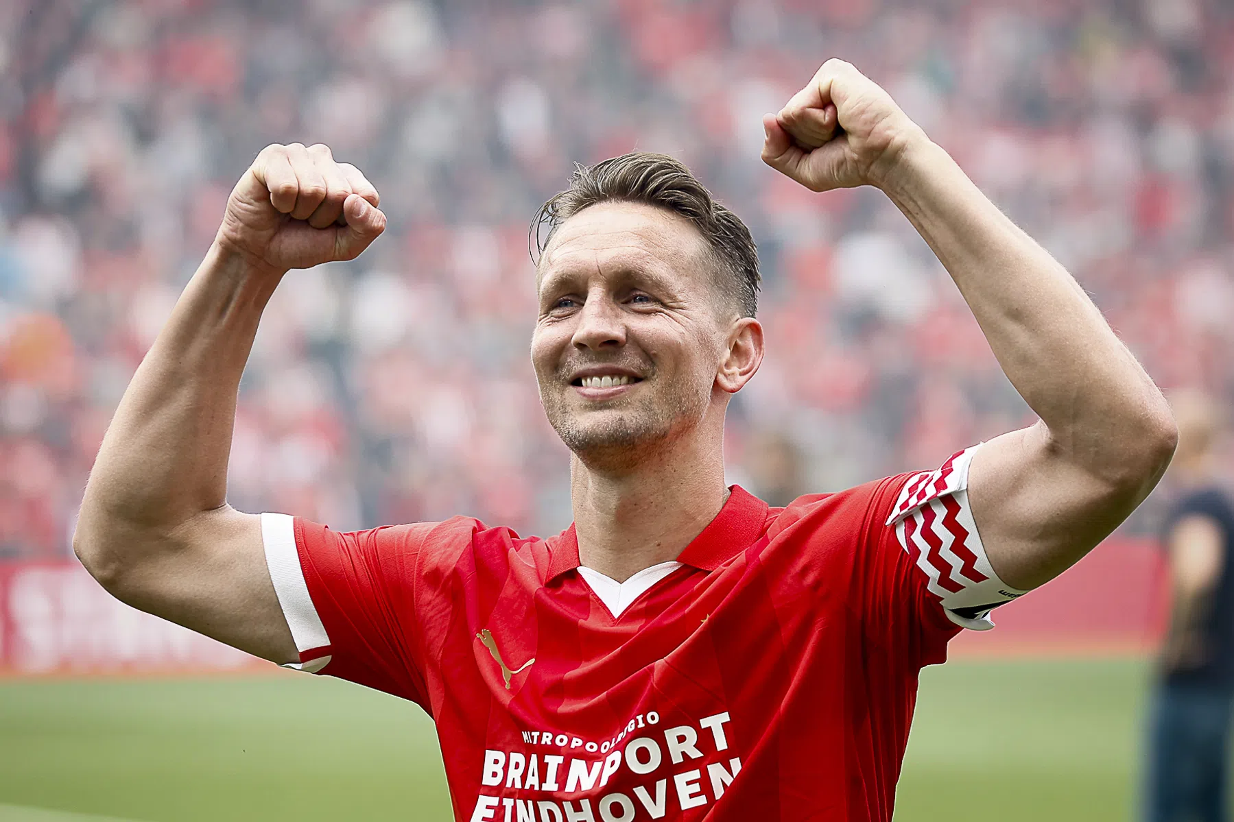 De Jong en Pavlidis delen topscorerstitel na spannend slot