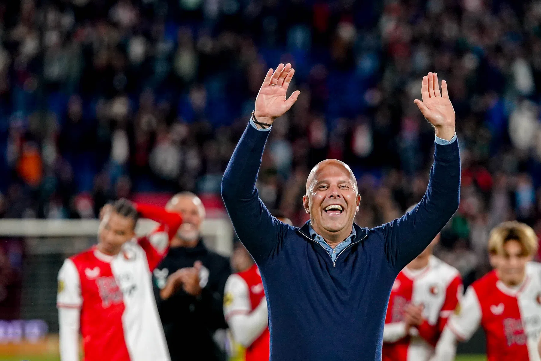 Feyenoord leidt afscheidswedstrijd Slot in met prachtig filmpje