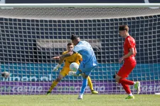 Thumbnail for article: Speler van de Week: klasbak Tjaronn Chery houdt NEC nog even in spanning