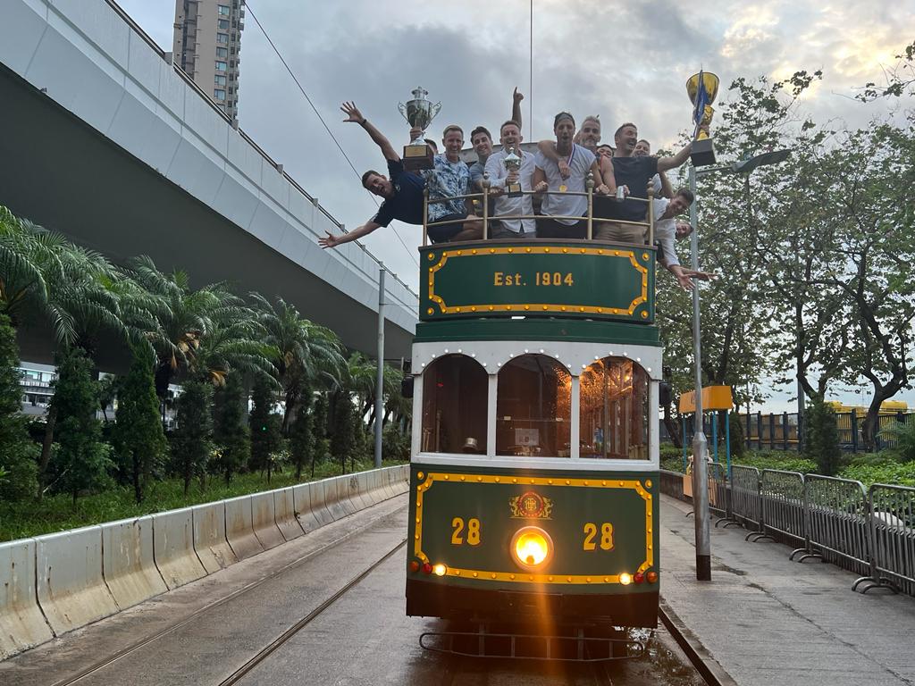 De Nederlandse amateur die tegen Premier League-clubs gaat spelen