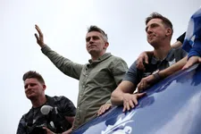 Thumbnail for article: 'Verrassende wending: succestrainer Ipswich blijft toch aan'