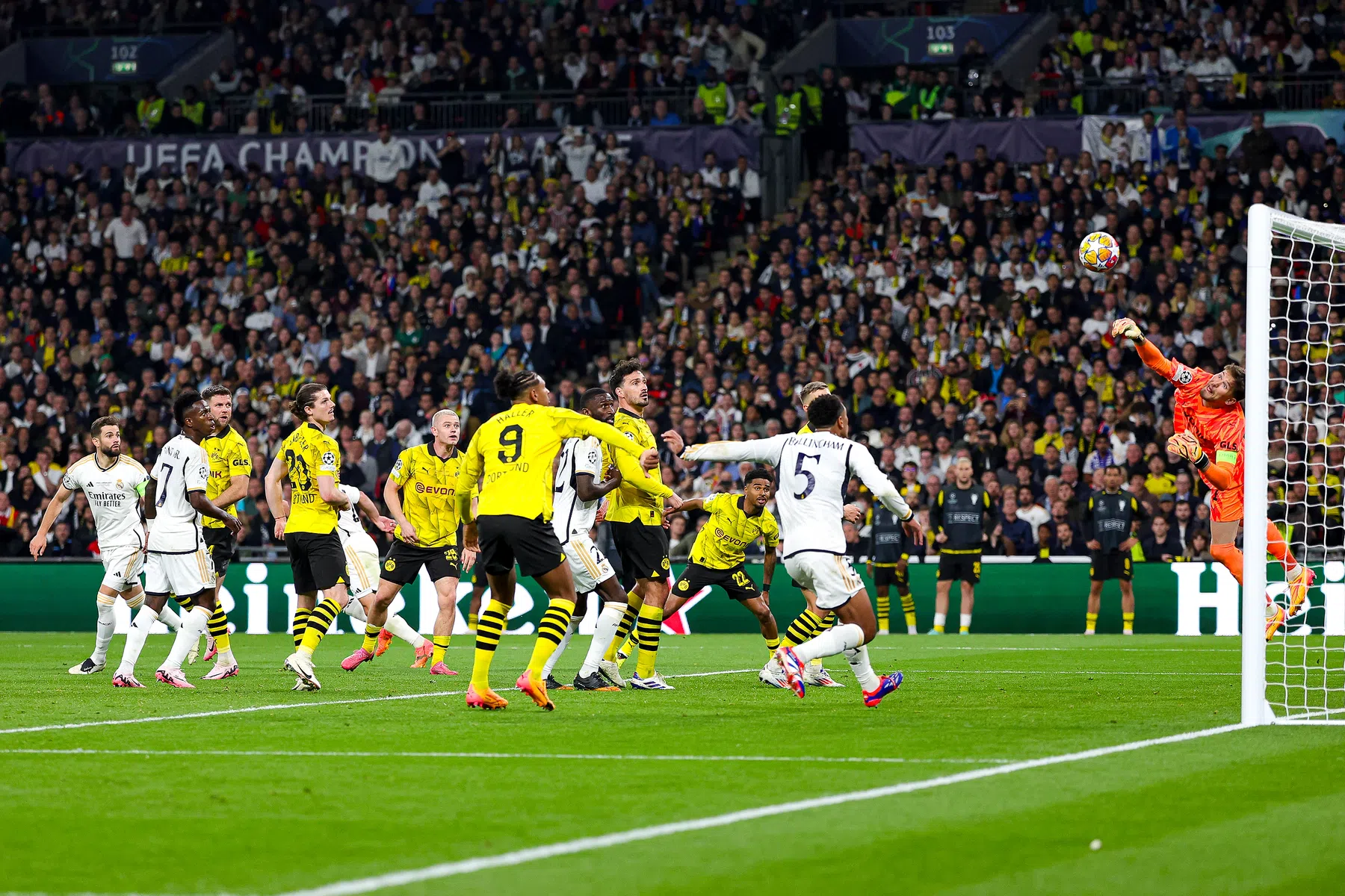 Real Madrid overleeft tegen Dortmund en wint opnieuw Champions League