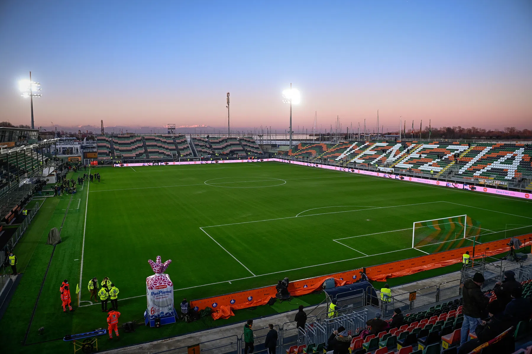 Prachtige beelden: Venezia keert terug in de Serie A