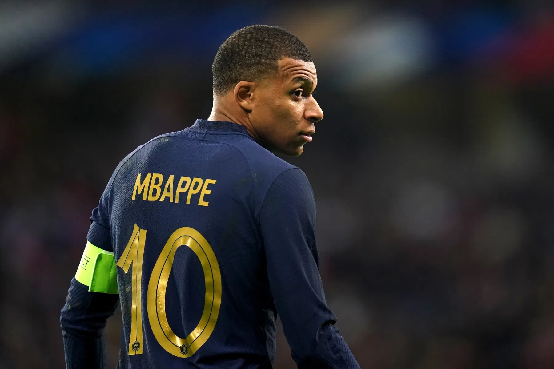 Mbappé spreekt over Real-transfer en dankt reddende engel Luis Enrique
