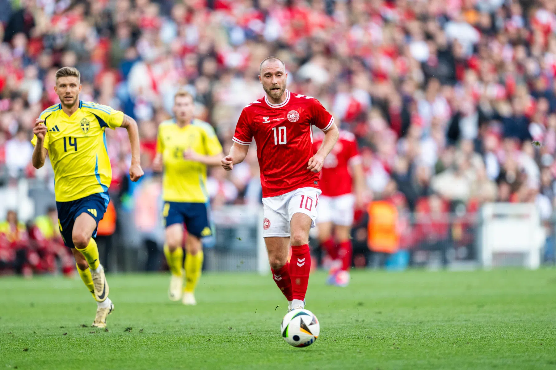 Zweedse fans probeerden Eriksen af te leiden met sirenegeluid