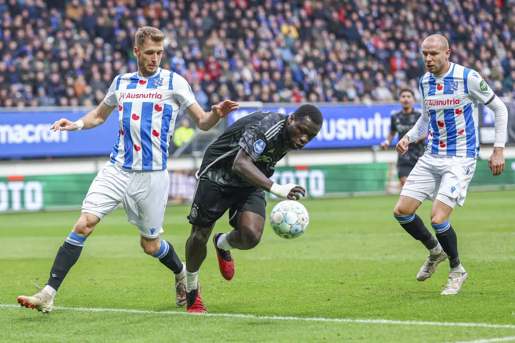 Olsson heeft hoge verwachtingen van samenwerking met 'legende' Van Persie