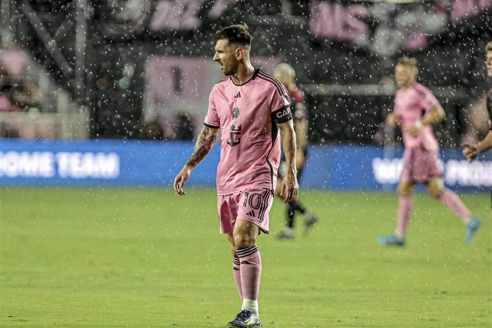 Messi vindt Real beste team ter wereld: 'Persoonlijk hou ik van Guardiola's City'