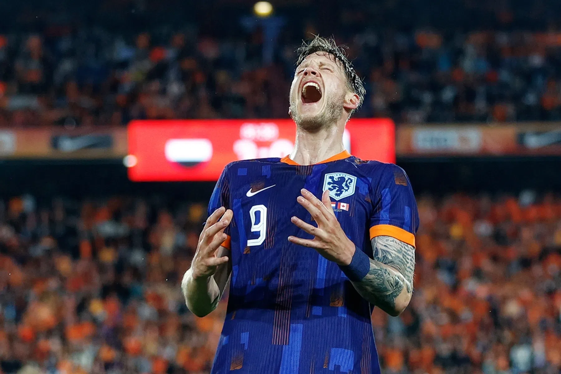 FC Twente over Weghorst-geruchten: 'Zou heel naïef zijn alle pijlen op Wout te richten'