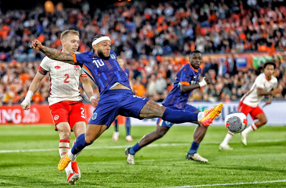 VI Discussie: wie moet de spits van Oranje zijn op het EK?