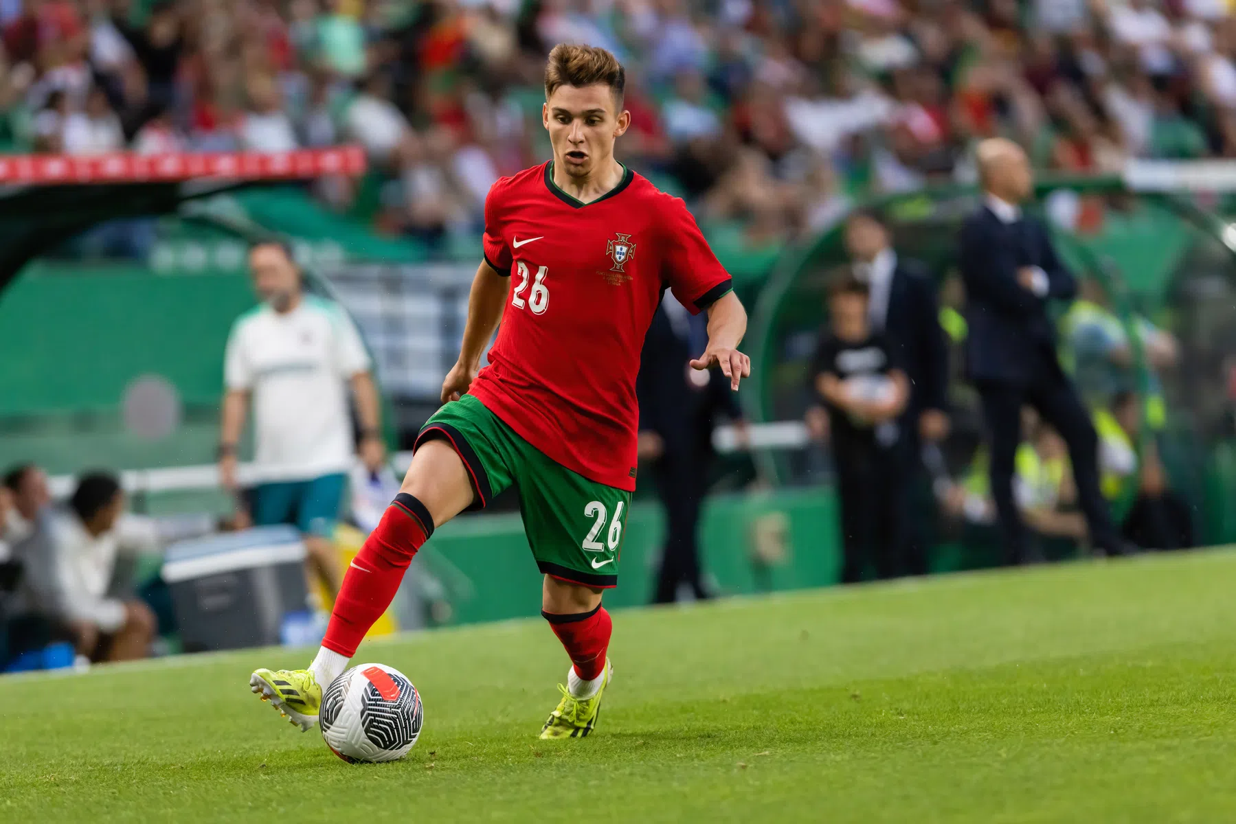 'Porto kan in week tijd 20 miljoen winst maken op ex-Ajacied Conceição'