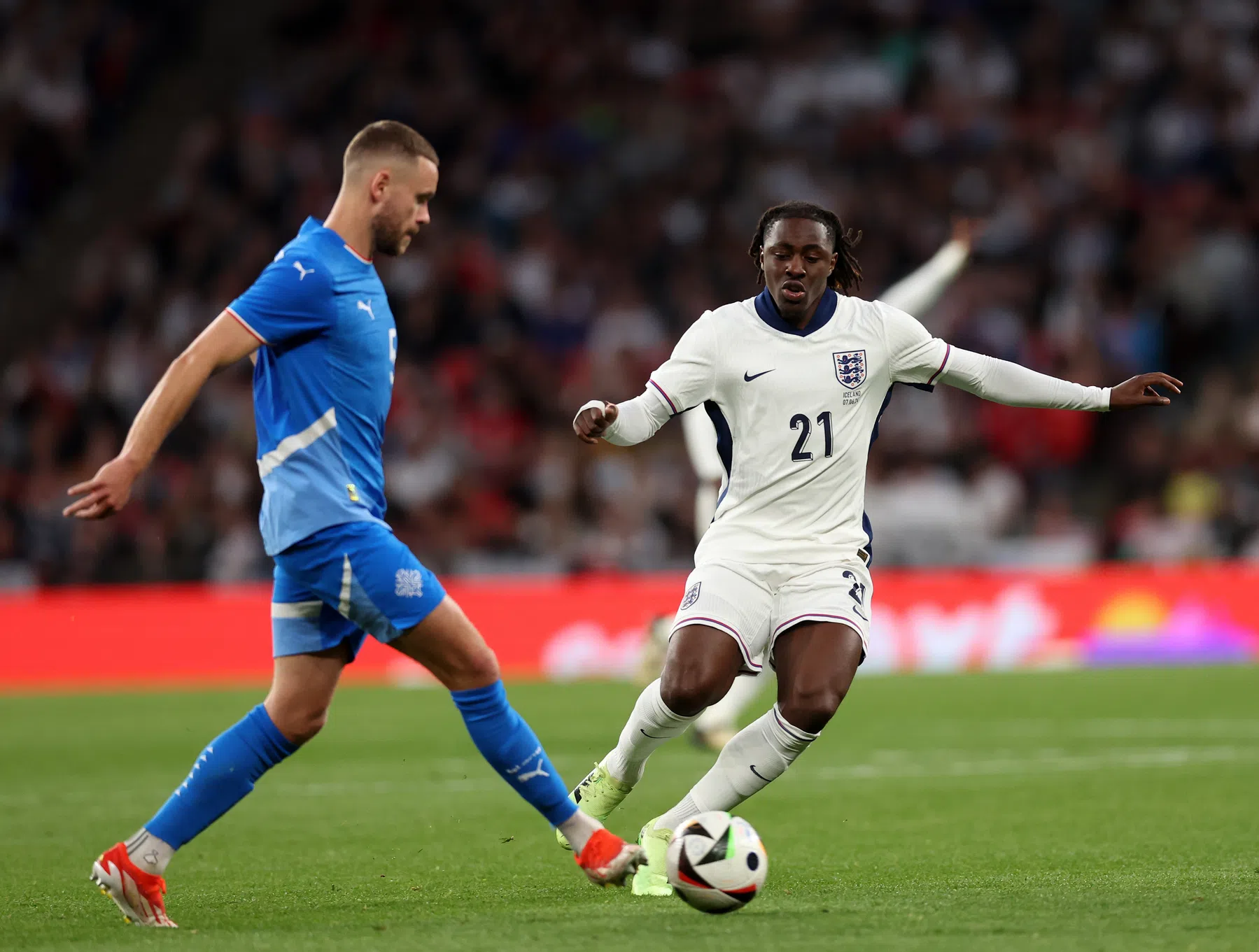 Defensieve problemen voor IJsland in aanloop naar uitzwaaiduel Oranje