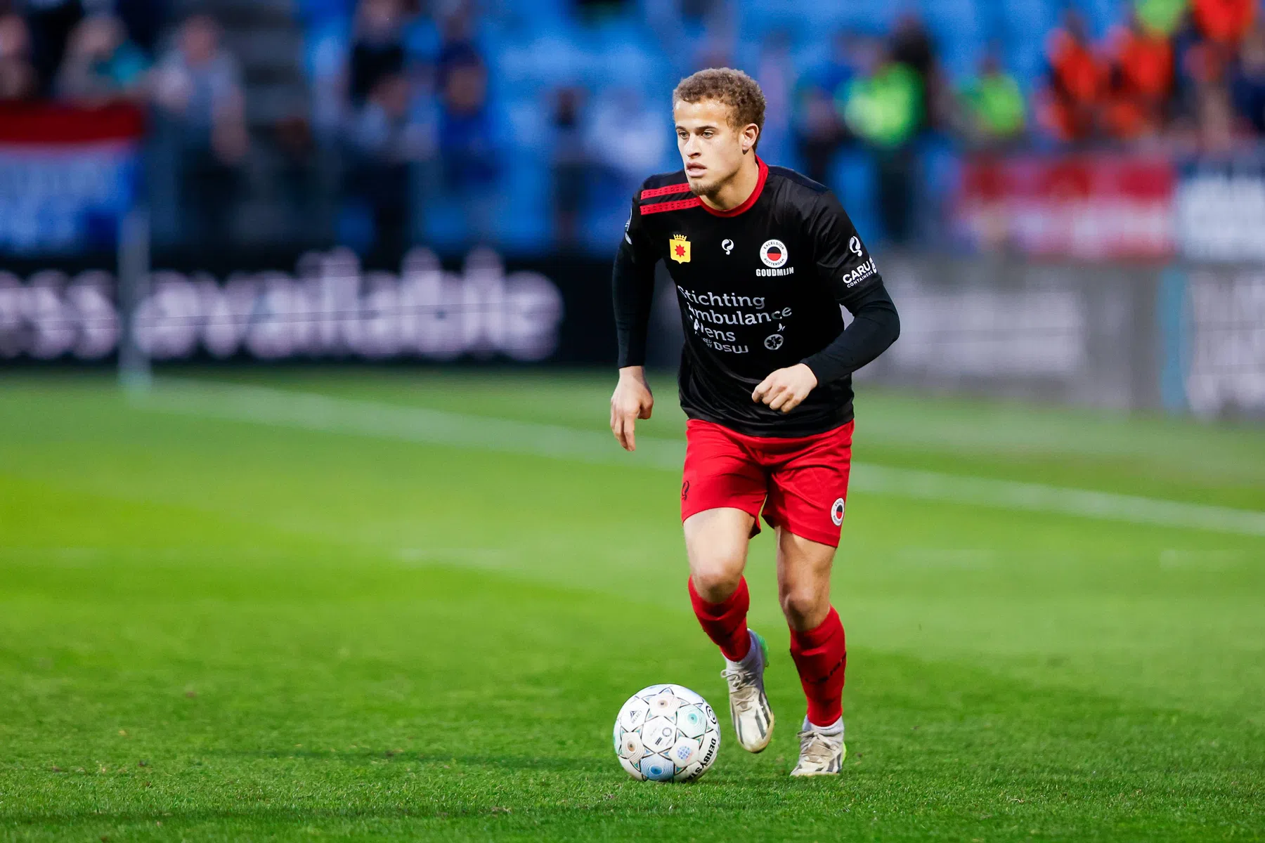 Van Persie wil Goudmijn naar Heerenveen halen