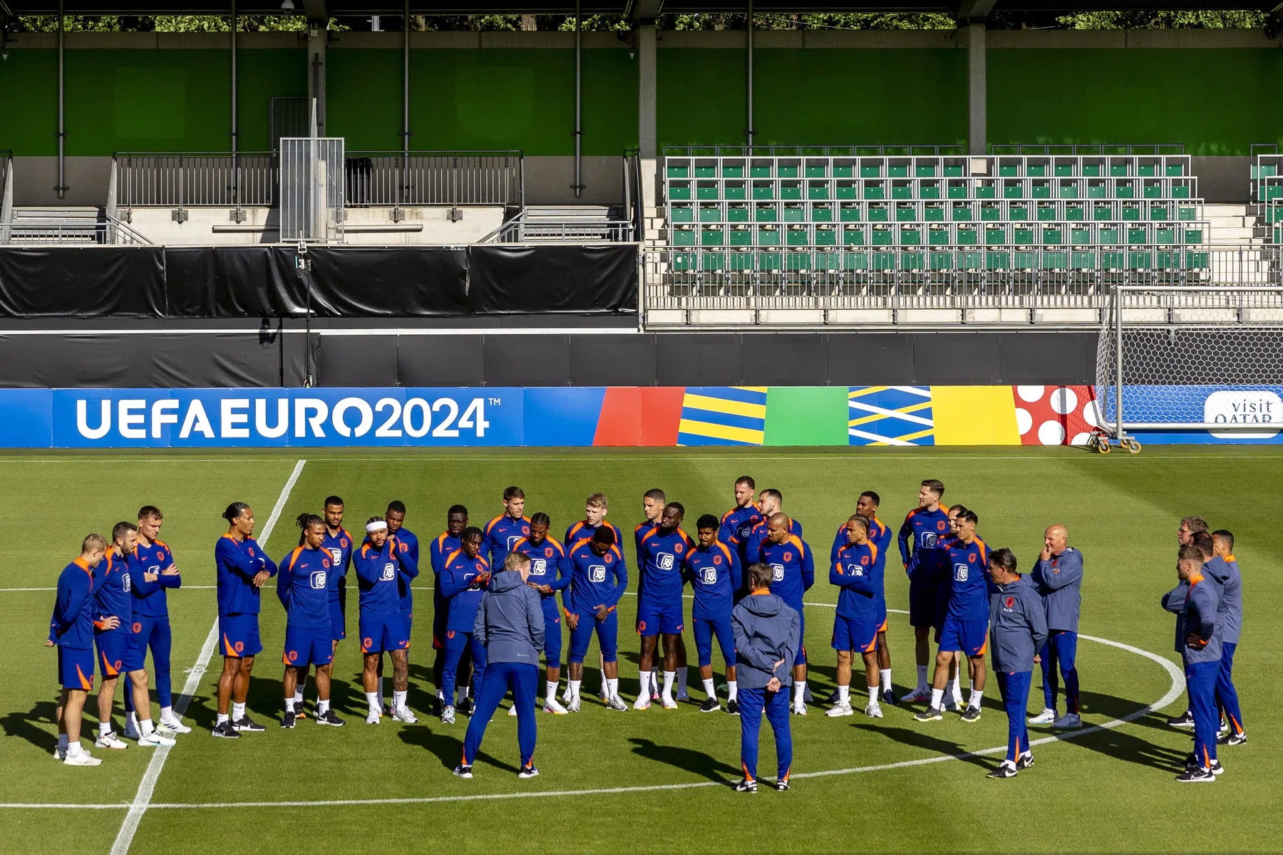 De dag van Oranje: van alles weten wordt Ronald Koeman niet gelukkig