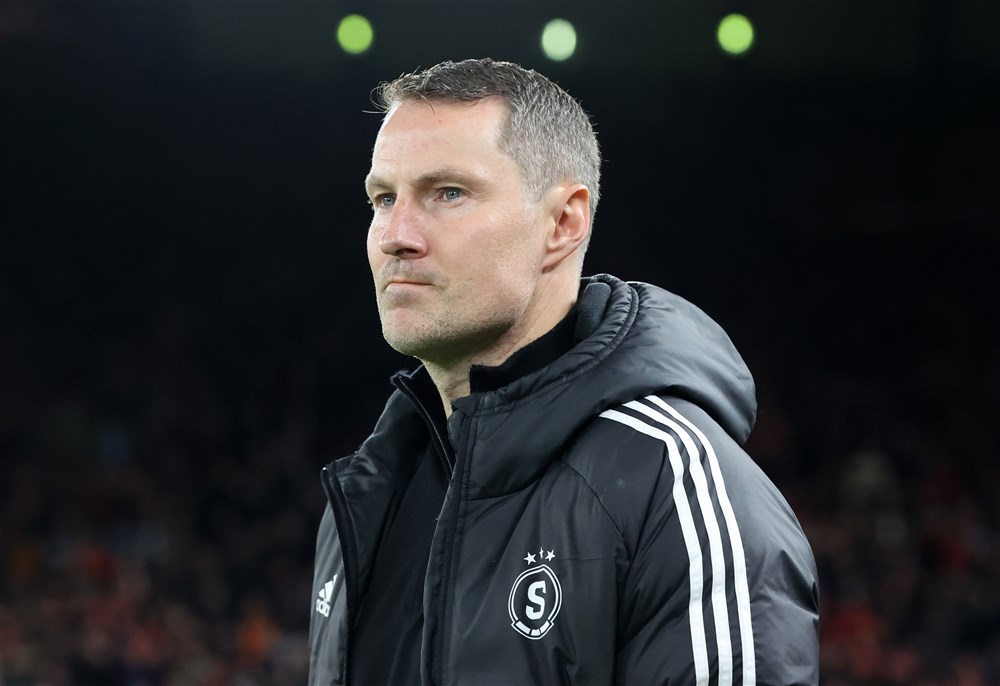 Waarom het even duurde voordat Priske bij Feyenoord werd gepresenteerd