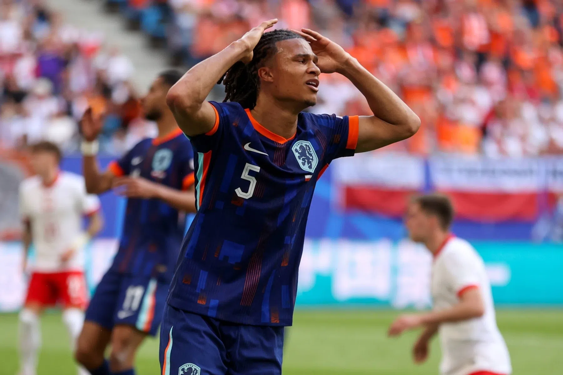 Koeman geeft context bij wissel uitblinker Aké