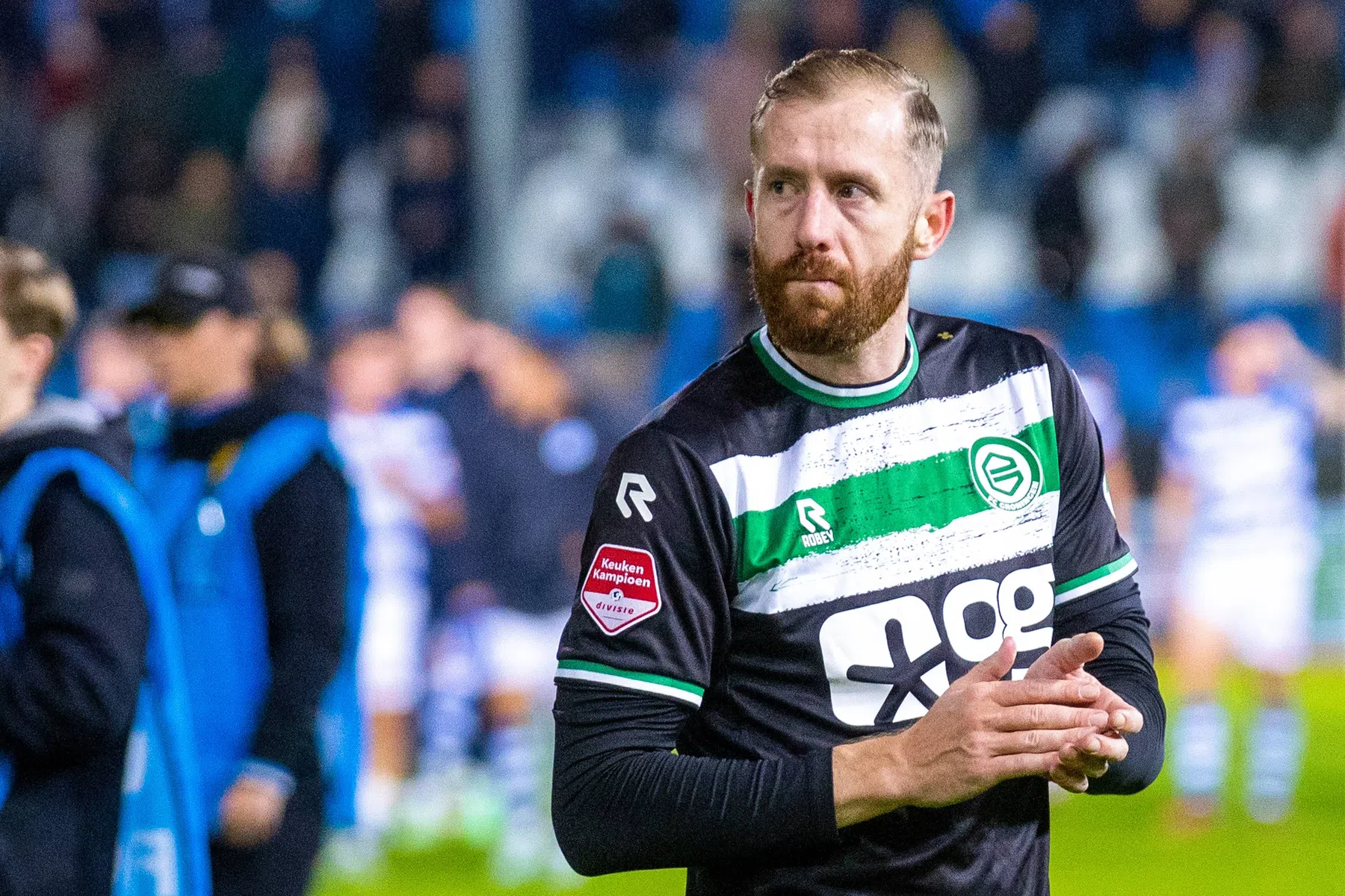 FC Groningen zoekt naar oplossing voor Van Veen en Oratmangoen
