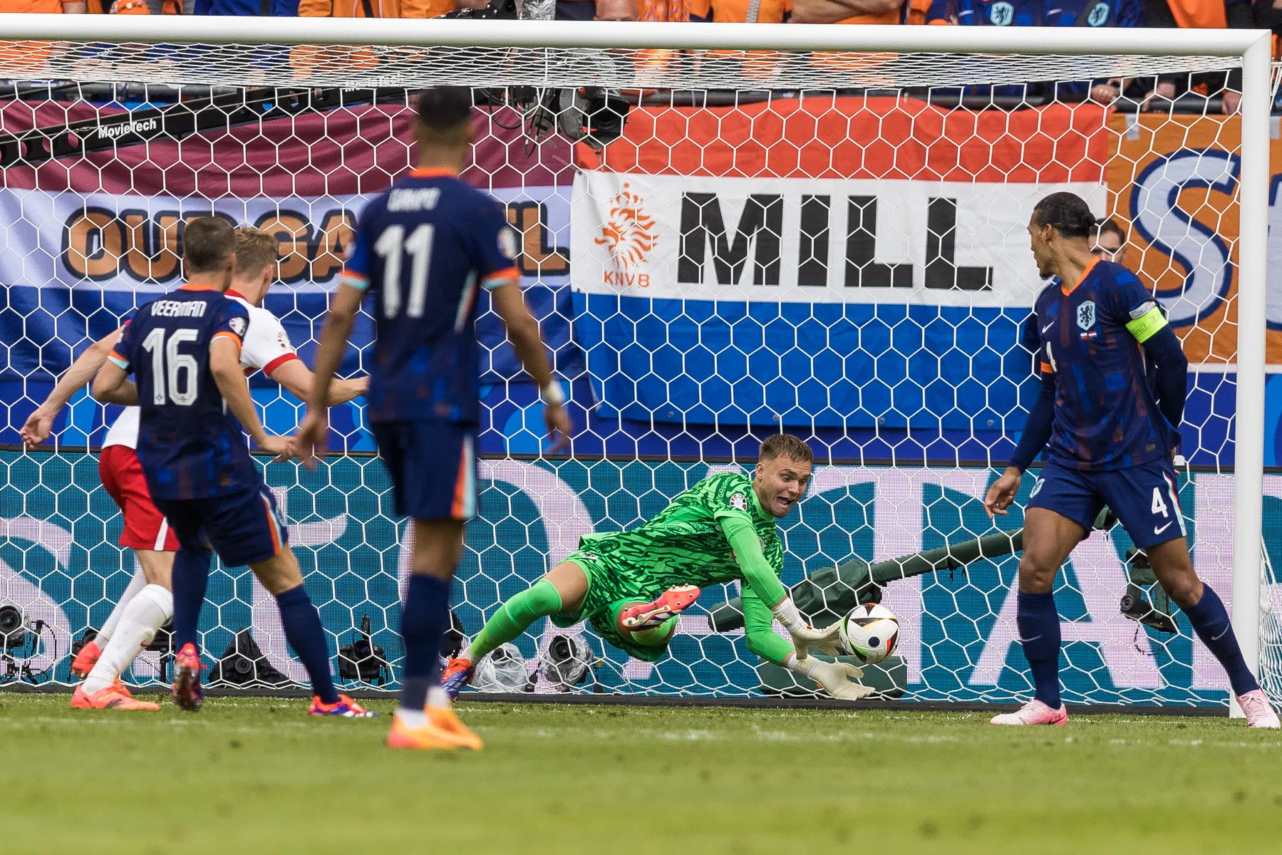 Dag van Oranje: don't believe the hype, don't believe the drama