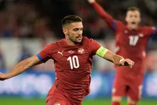 Thumbnail for article: Tadic biedt excuses aan vanwege 'roekeloze teksten'