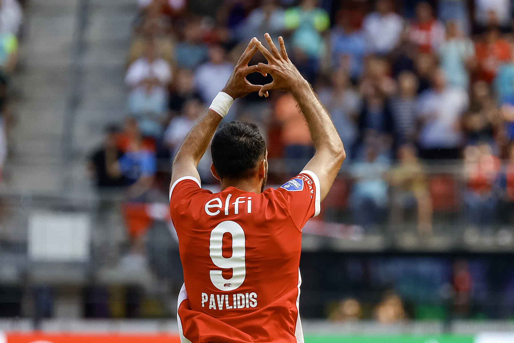 Stuttgart probeerde Pavlidis-deal te kapen
