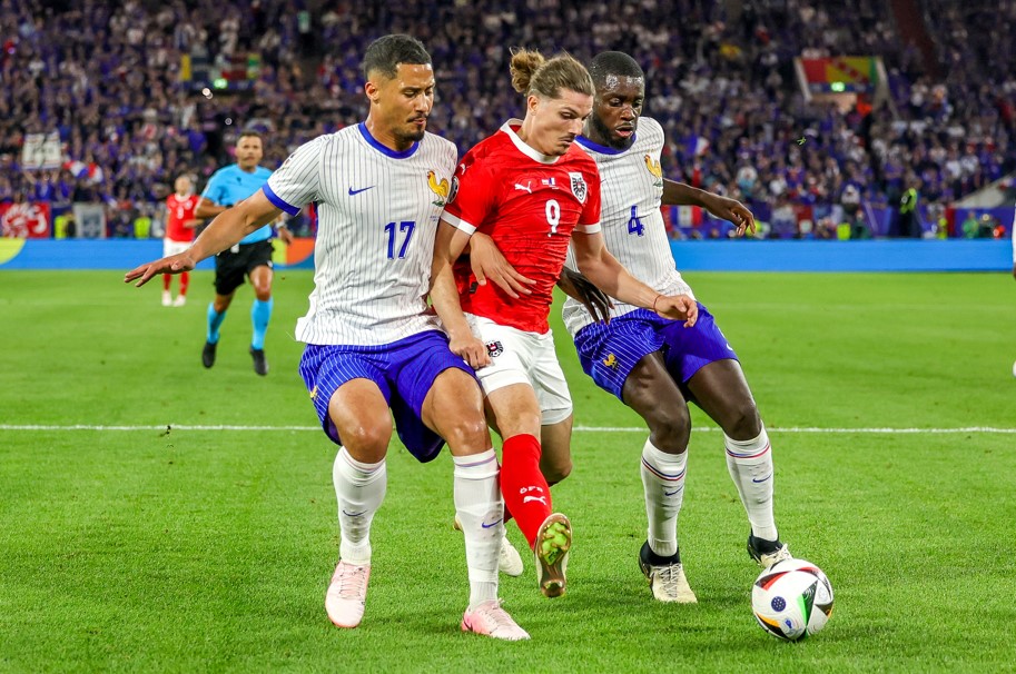 Volop blessurezorgen bij Oranje-opponent Frankrijk, Mbappé op het veld