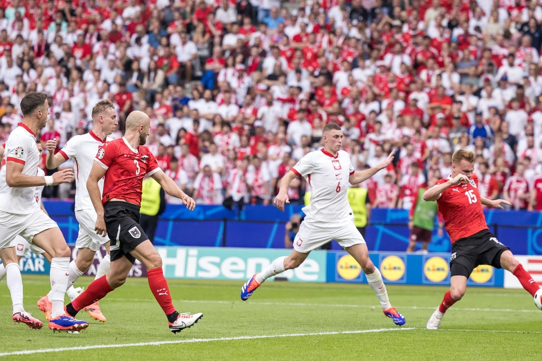 Trots bij Oostenrijk en Arnautovic: 'Ik was emotioneel vanwege mijn vader'