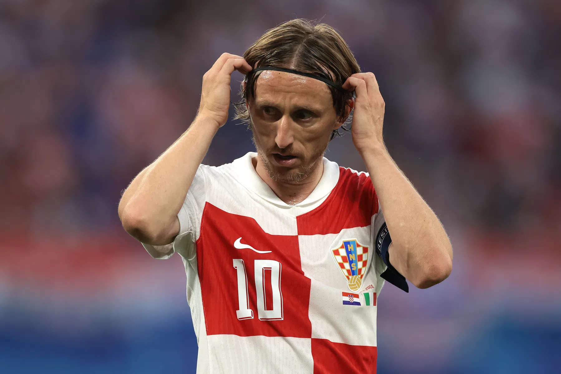 Boer met kiespijn: Modric op de foto met Man of the Match-award