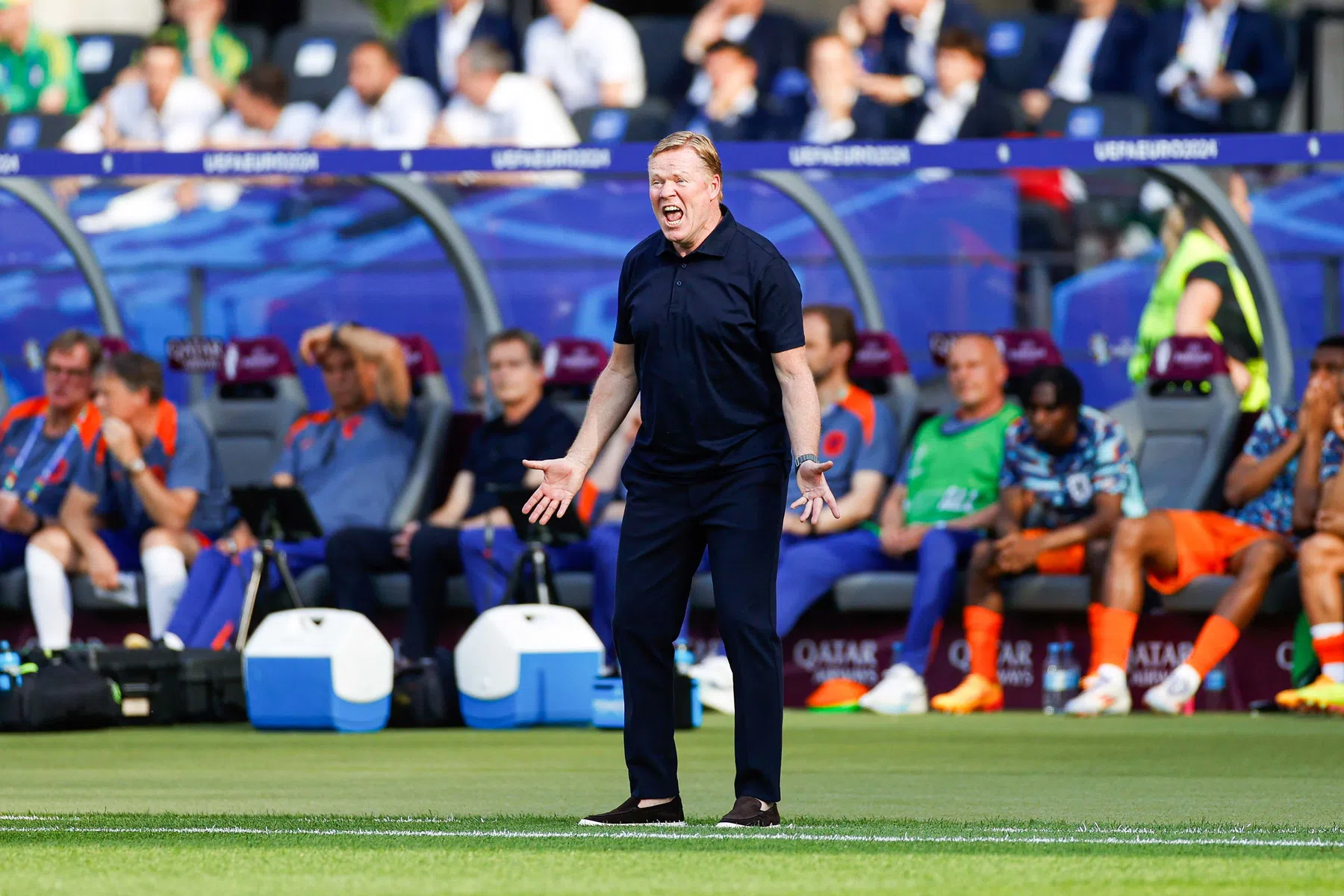 Koeman moet Oranje en zichzelf redden