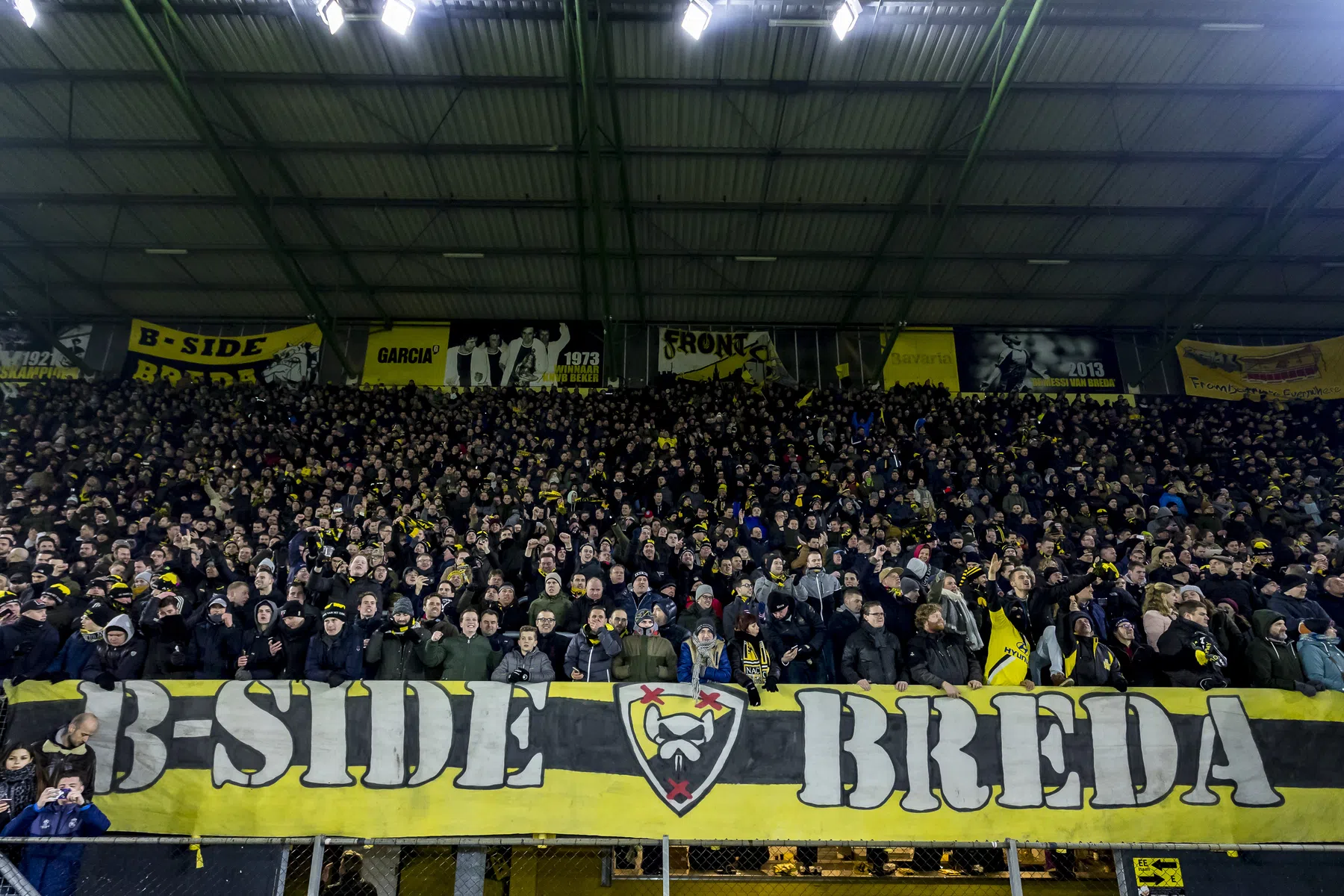 NAC eert Poolse bevrijders van Breda op nieuwe shirts