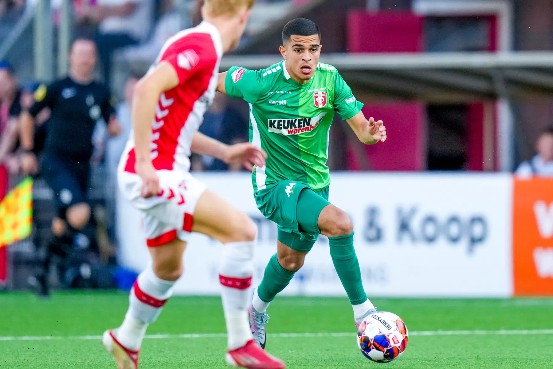 Feyenoord breekt contract KKD-revelatie open