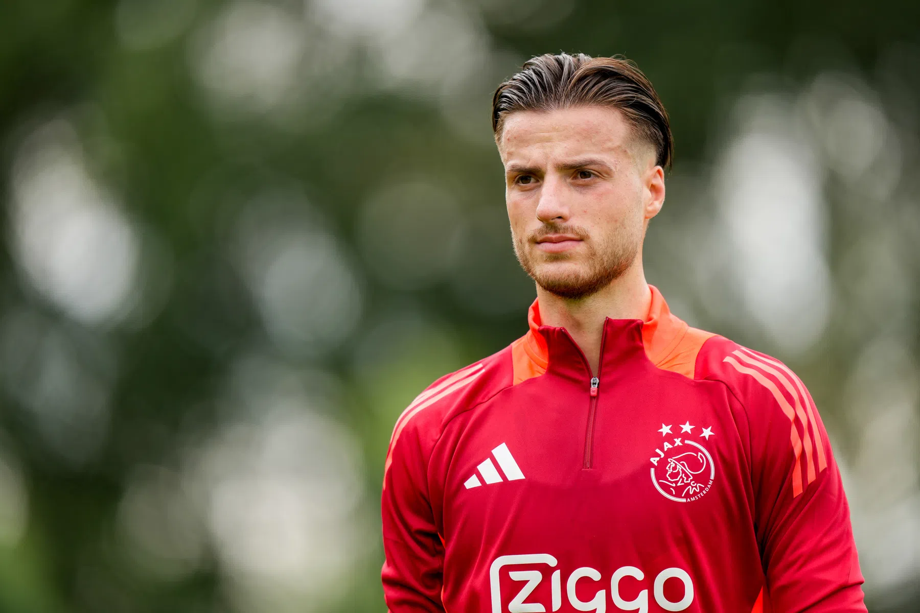 Fitte Ramaj geniet bij Ajax: 'Farioli heeft een plan voor elke situatie'