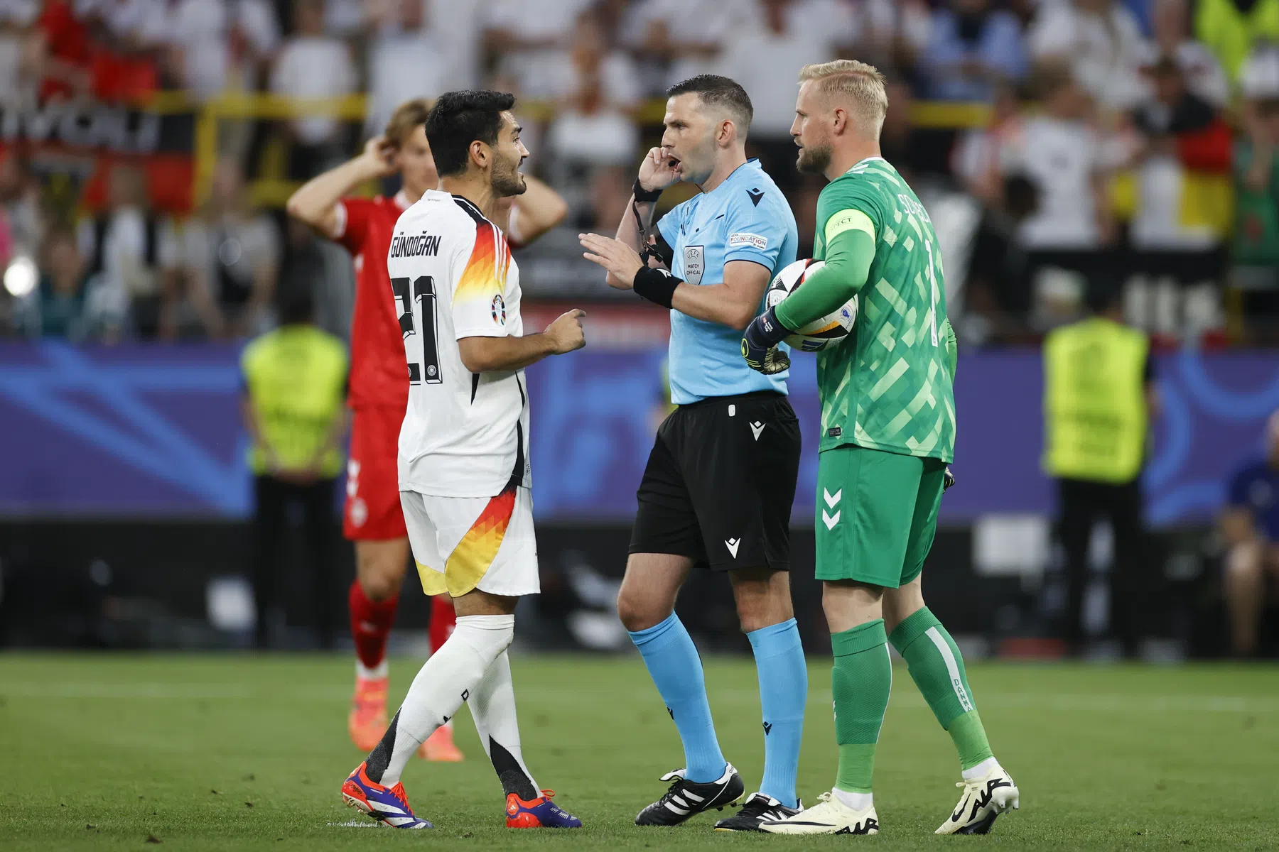 Duel tussen Duitsland en Denemarken gestaakt vanwege onweer