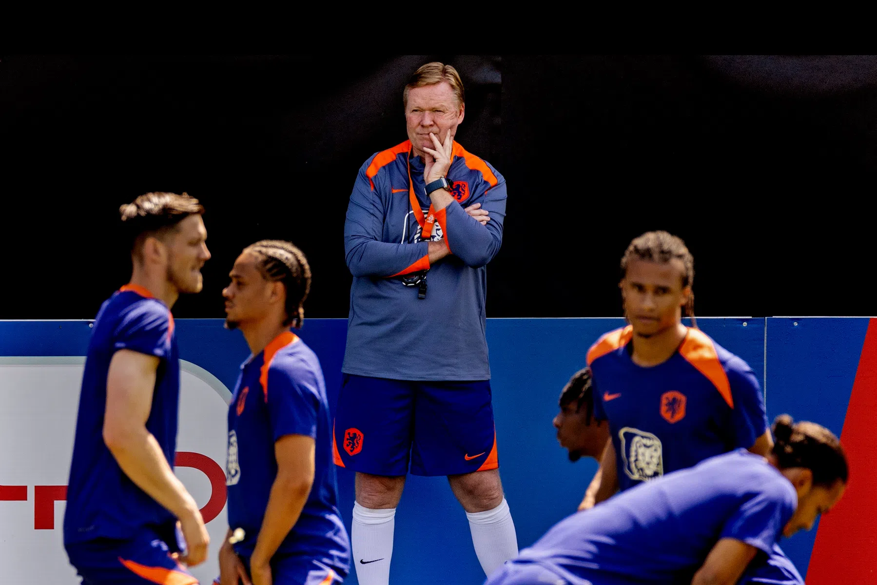 Koeman beschikt op zondagtraining over volledig fitte selectie