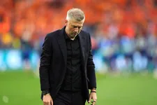 Thumbnail for article: Roemeense bondscoach overweegt vertrek: 'Sliep drie à vier uur per nacht'