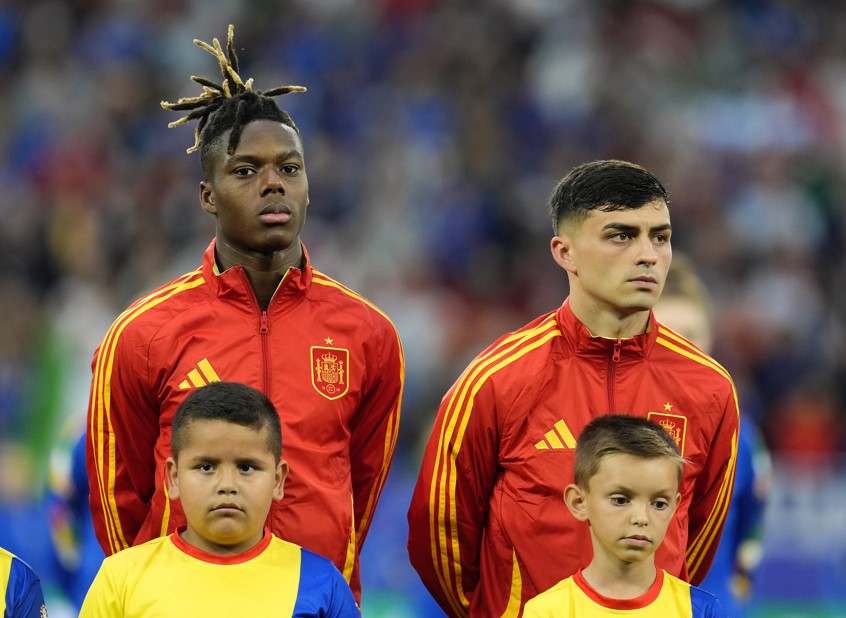 Pedri: 'Nico Williams zou voor Barça een spectaculaire aanwinst zijn'